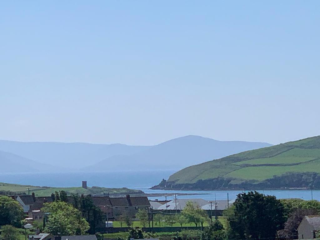 Wonderful Coastal Home In Dingle Town ภายนอก รูปภาพ